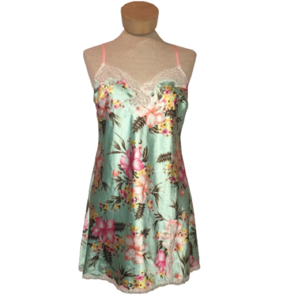 Victorias Secret Lace Trim Floral Satin Nightie M